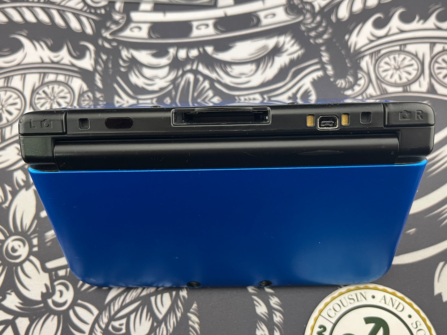 Black and Blue 3DS XL Loose with 4 Games