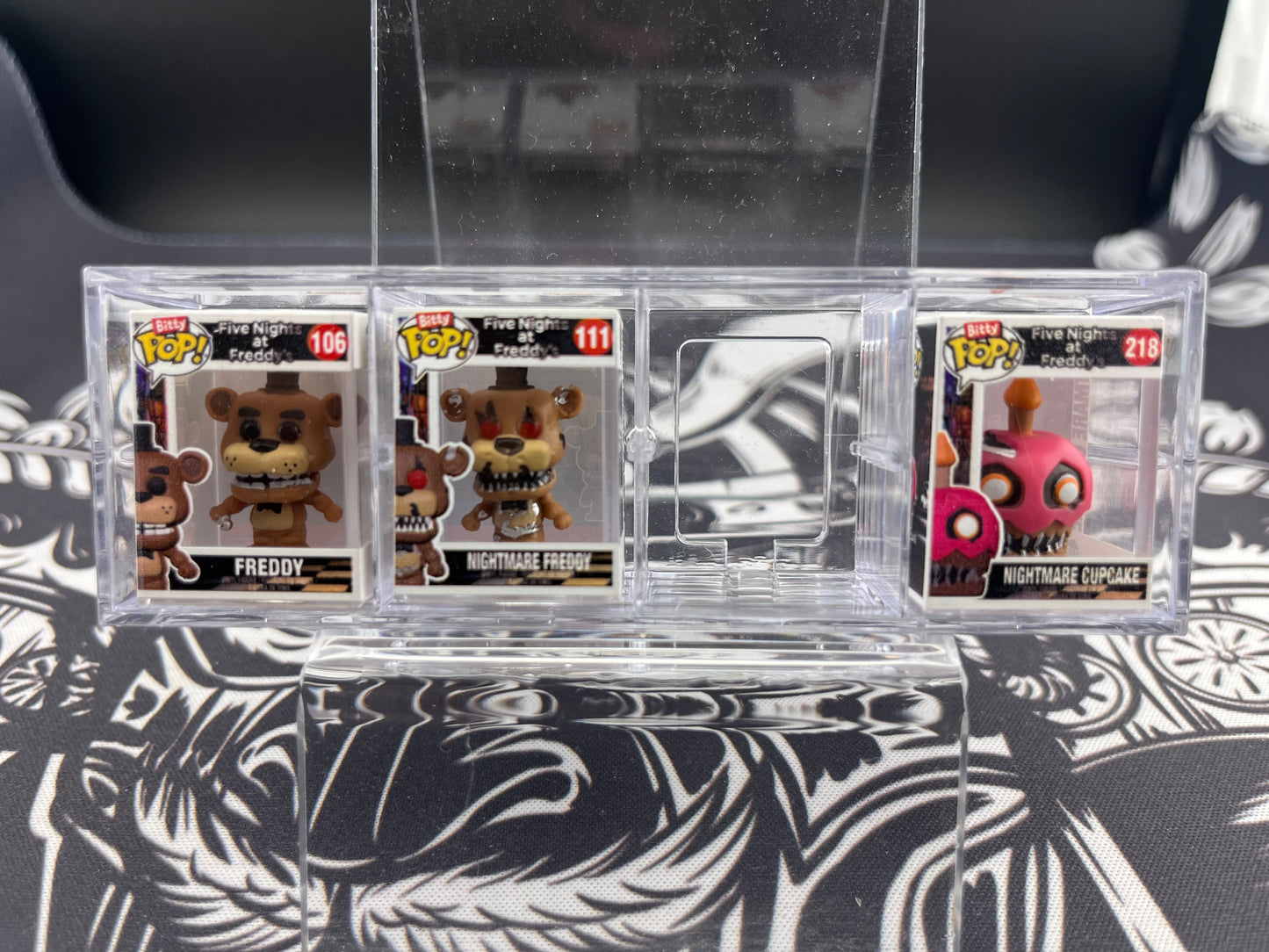 Five Nights at Freddy Bitty Pop 106, 111, 218  Freddy, Nightmare Cupcake RARE + holder