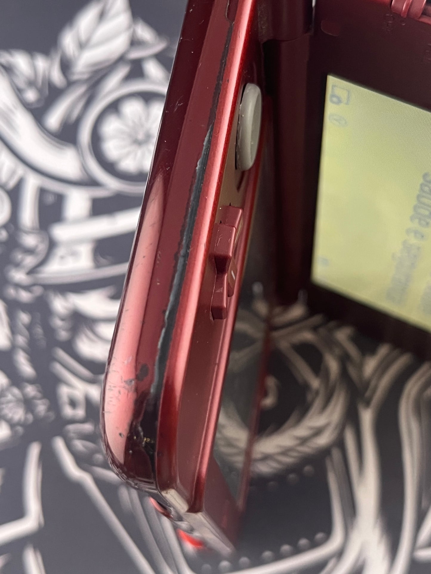 New Nintendo 3DS Xl Red with 3 games
