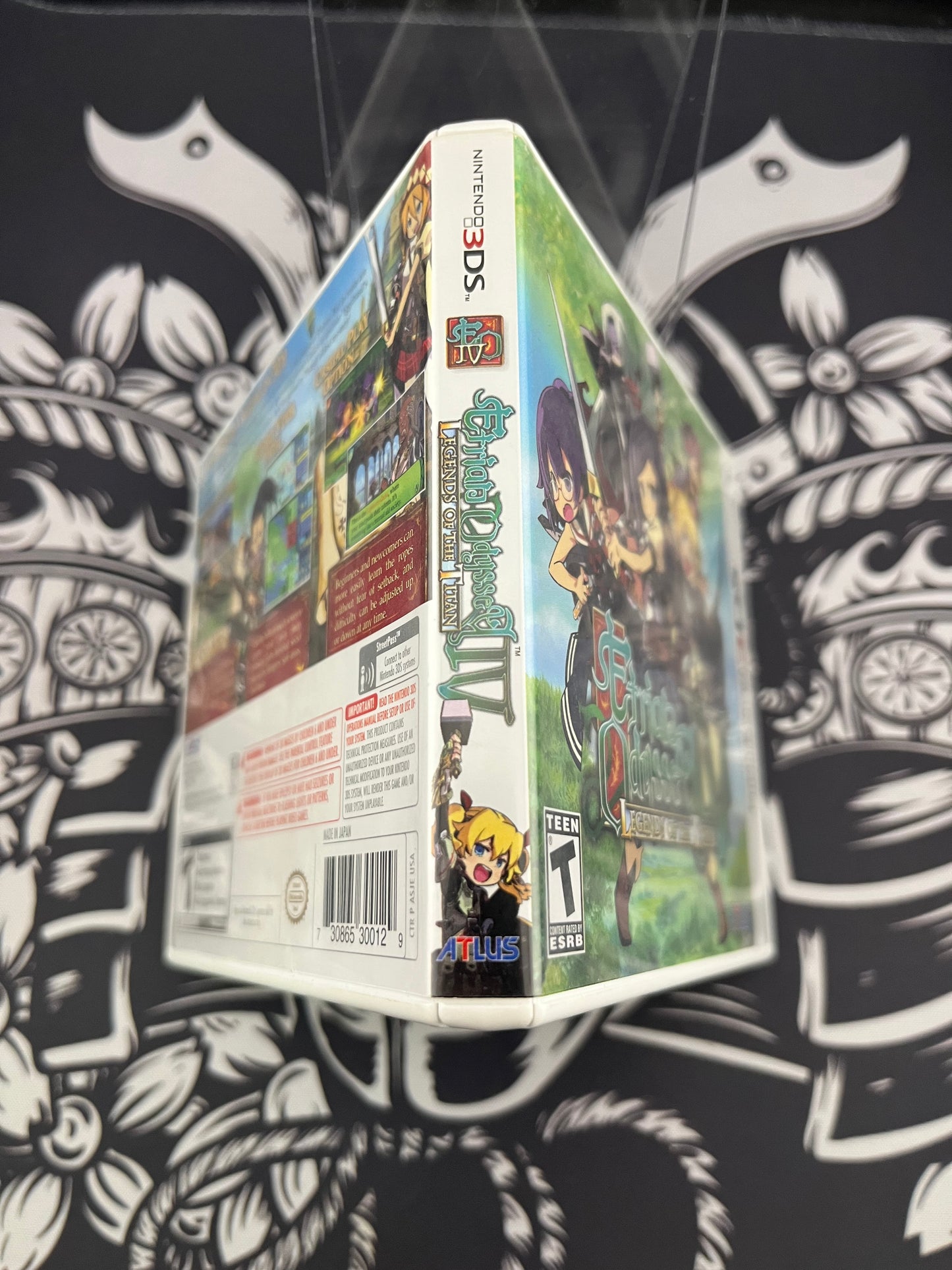 Etrian Odyssey IV Legends of the Titan 3DS CIB