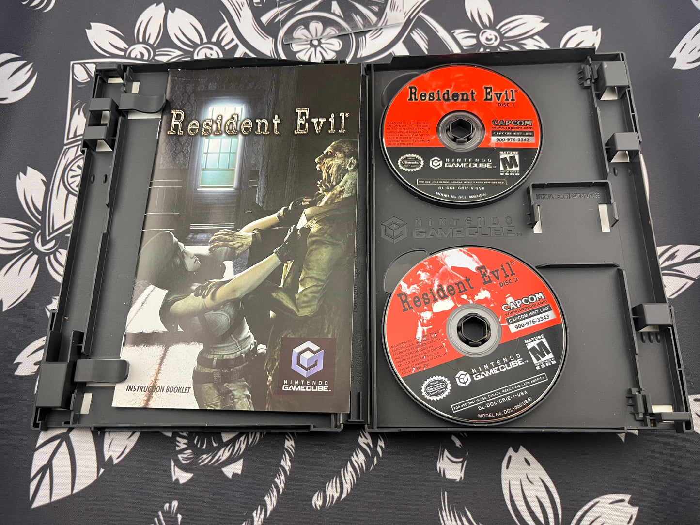 Resident Evil GameCube Player Choice CIB