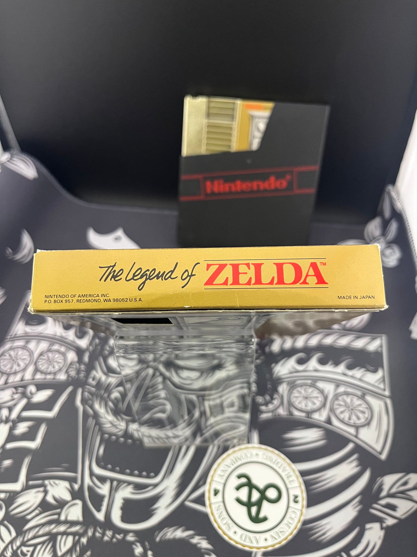 The Legend of Zelda (1987) Gold NES CIB + Map