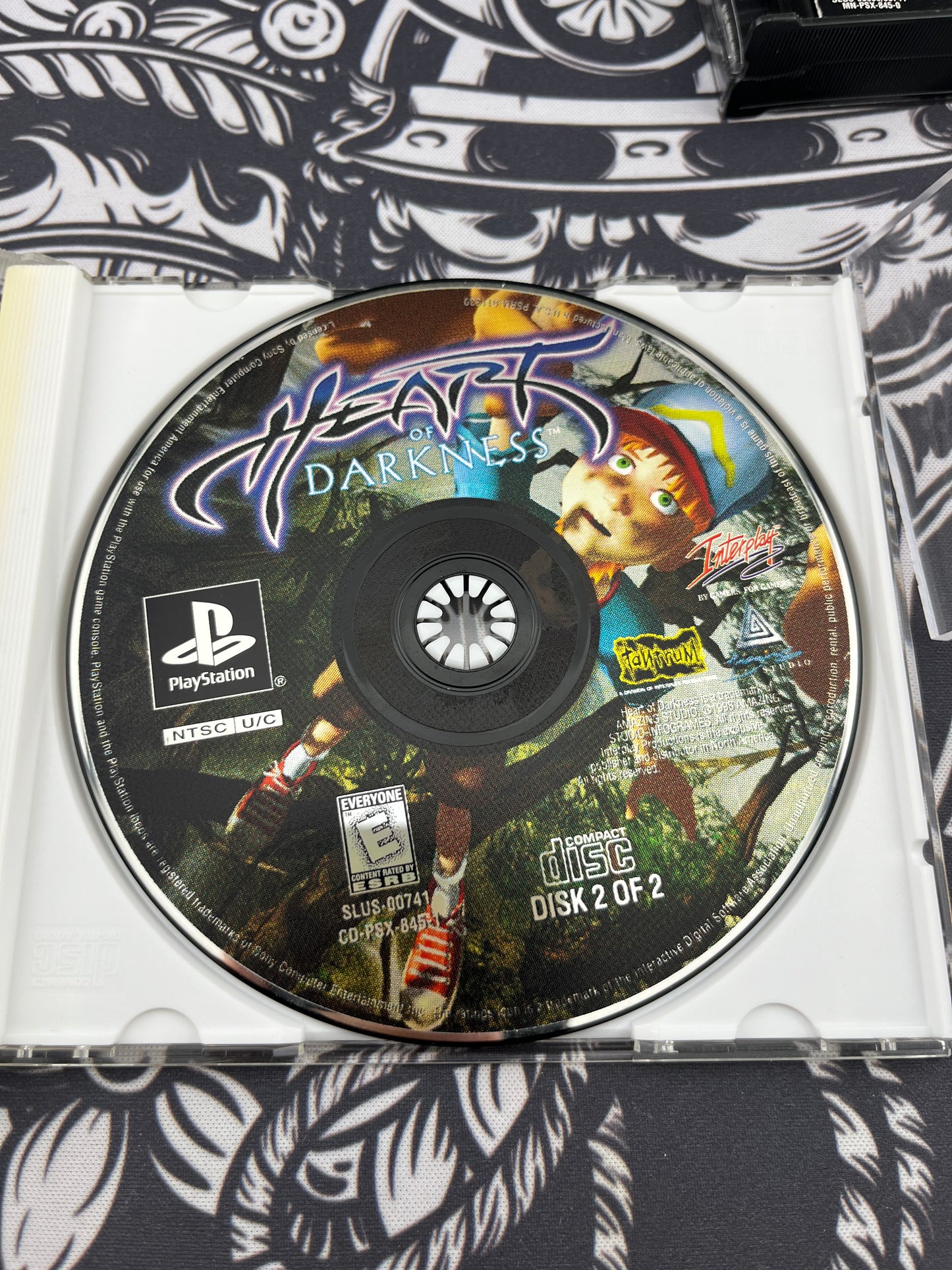Heart of Darkness (2 disc, damaged case) CIB PS1