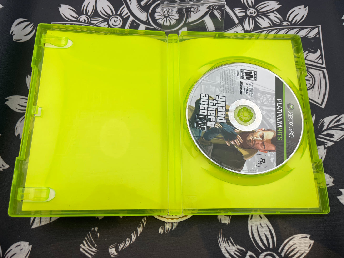 Grand Theft Auto IV GTA 4 Xbox 360 No Manual