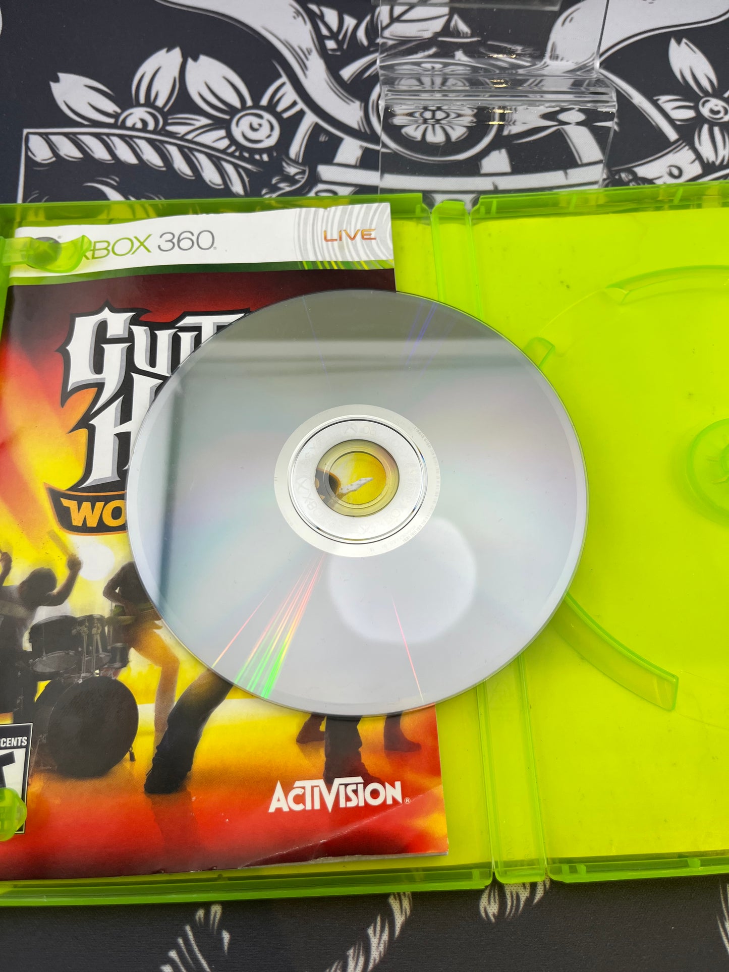 Guitar Hero World Tour Xbox 360 CIB (not for resale version)