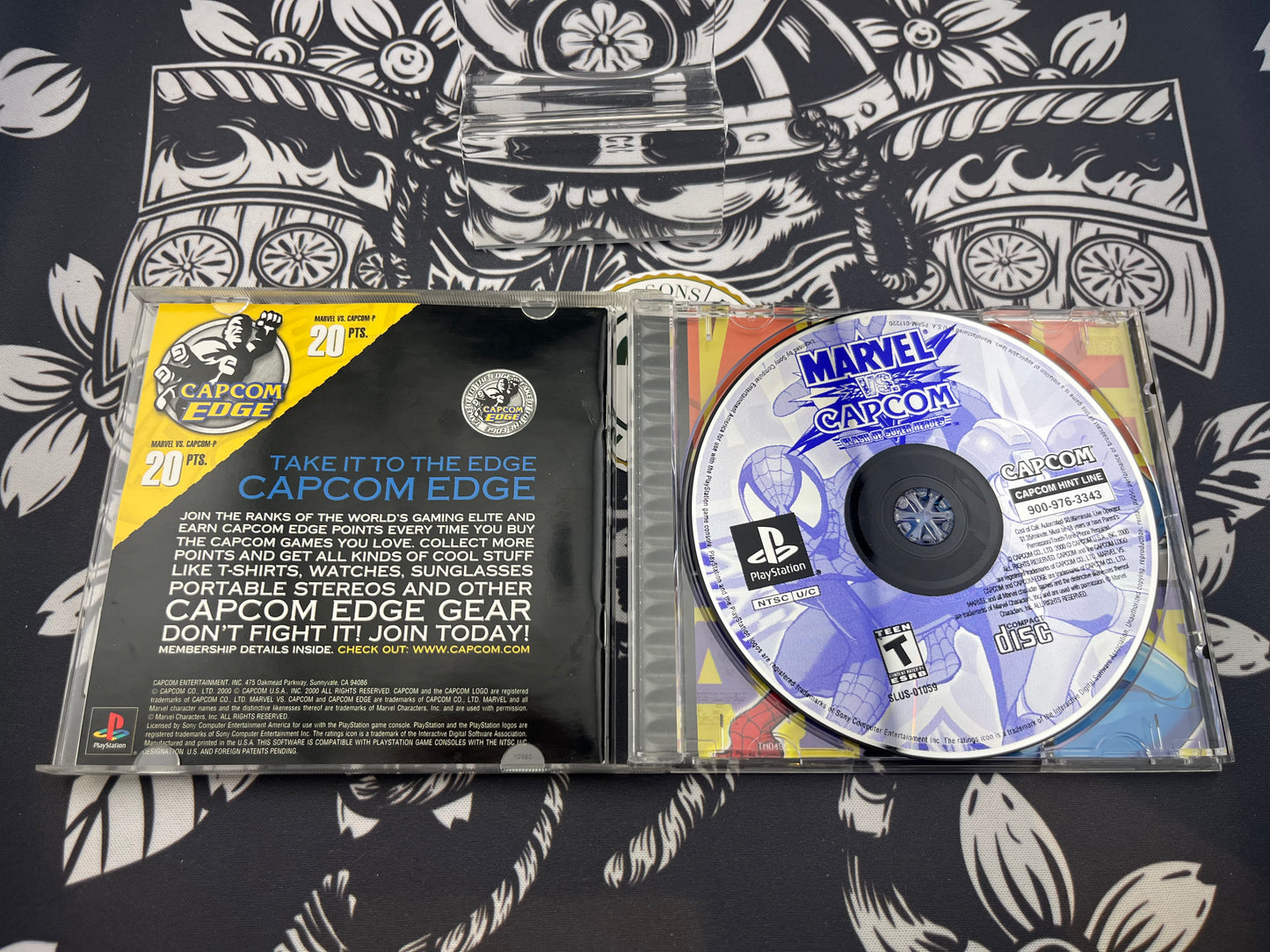 Marvel Vs Capcom Clash of Super Heroes PS1 CIB + Registration Card