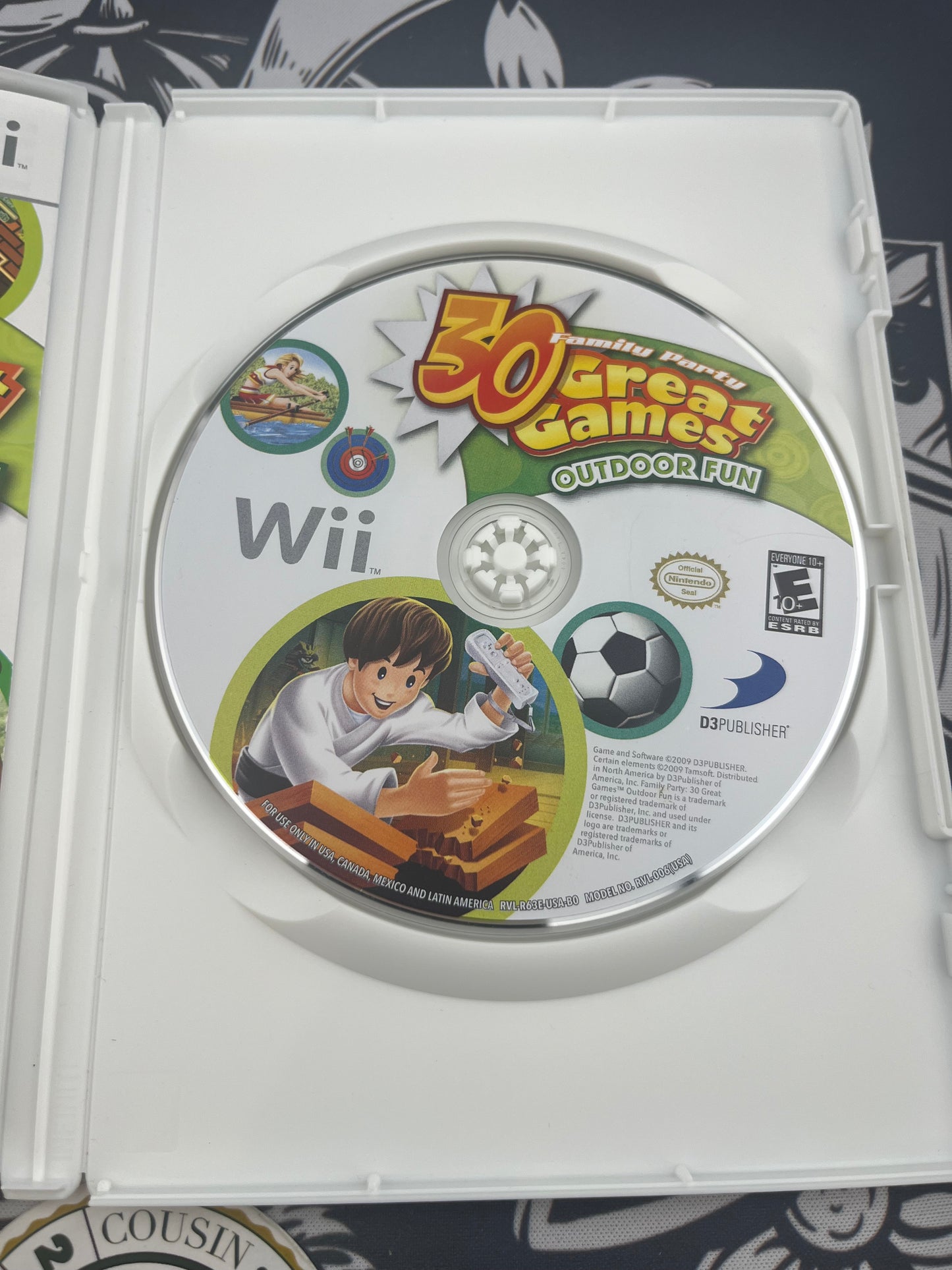 Family Party 30 Great Games Outdoor Fun Wii CIB