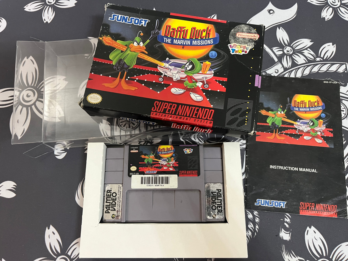 Daffy Duck SNES CIB