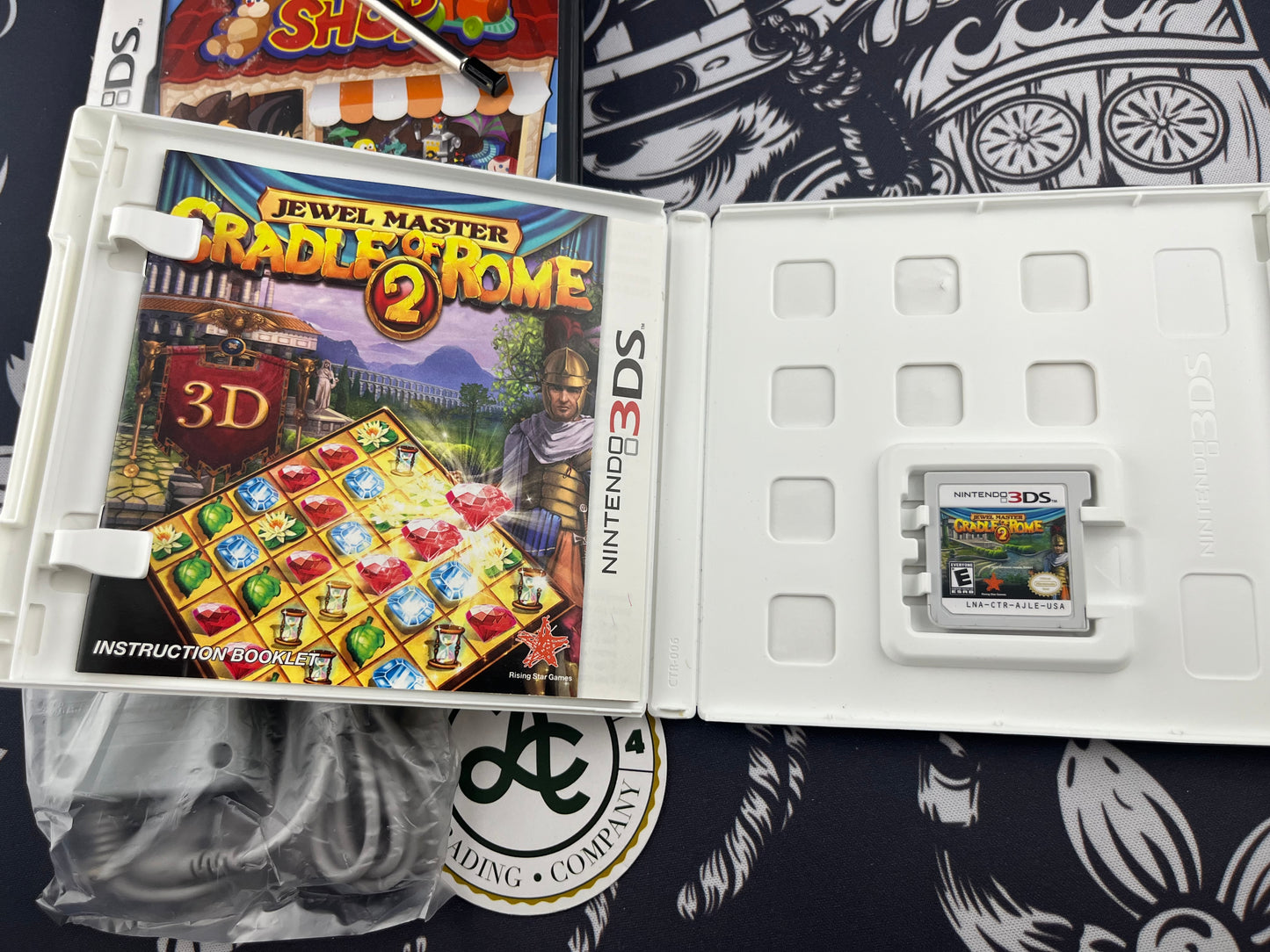 Cosmo Black 3DS loose with 3 games