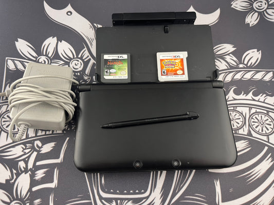 Black 3DS XL With 2 games