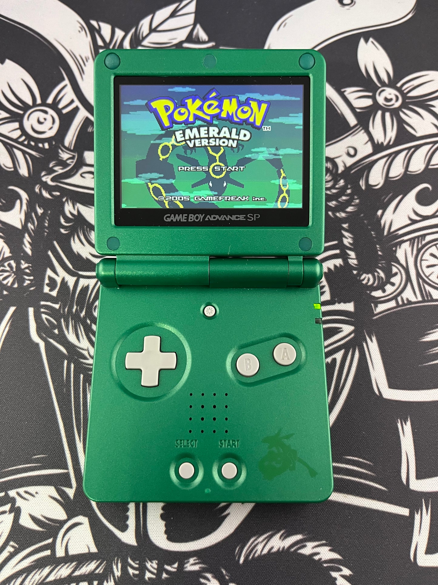 Pokémon Emerald GBA no Label Loose
