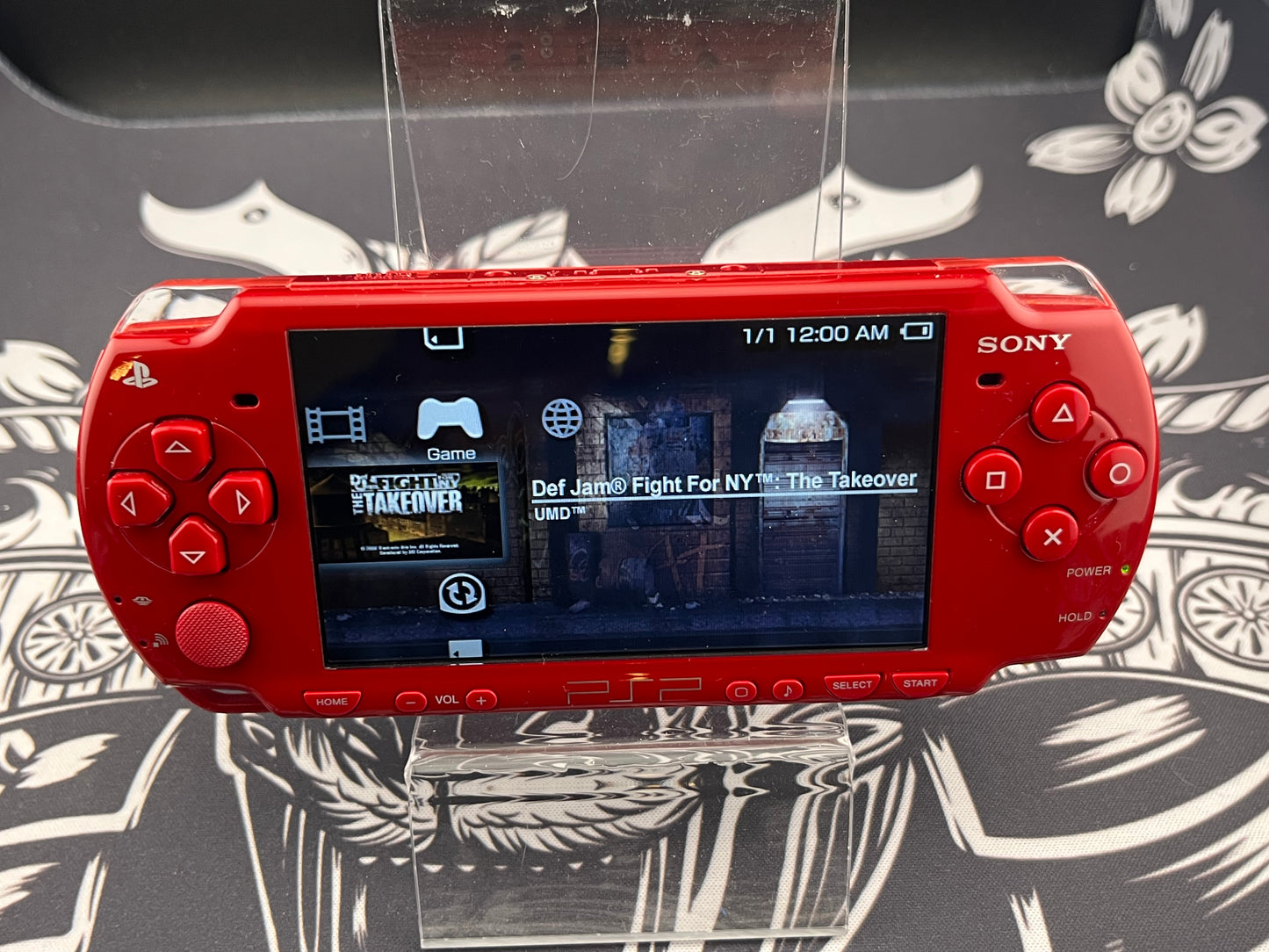 Sony PSP 2000 2001 God of War Limited Edition Red Handheld System + Charger