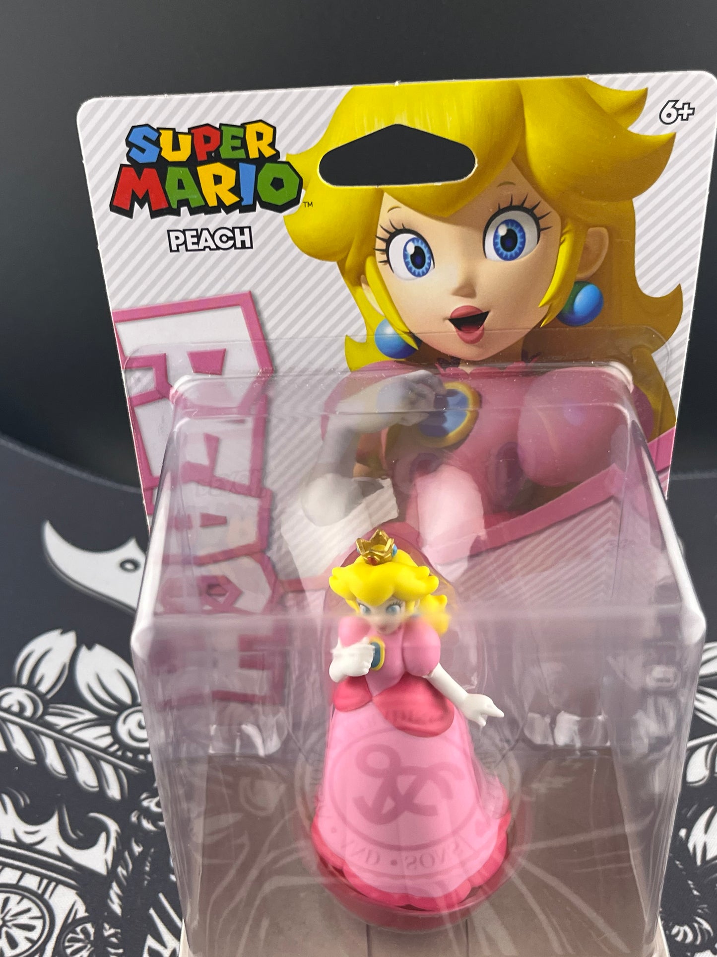 Peach Super Mario Amiibo