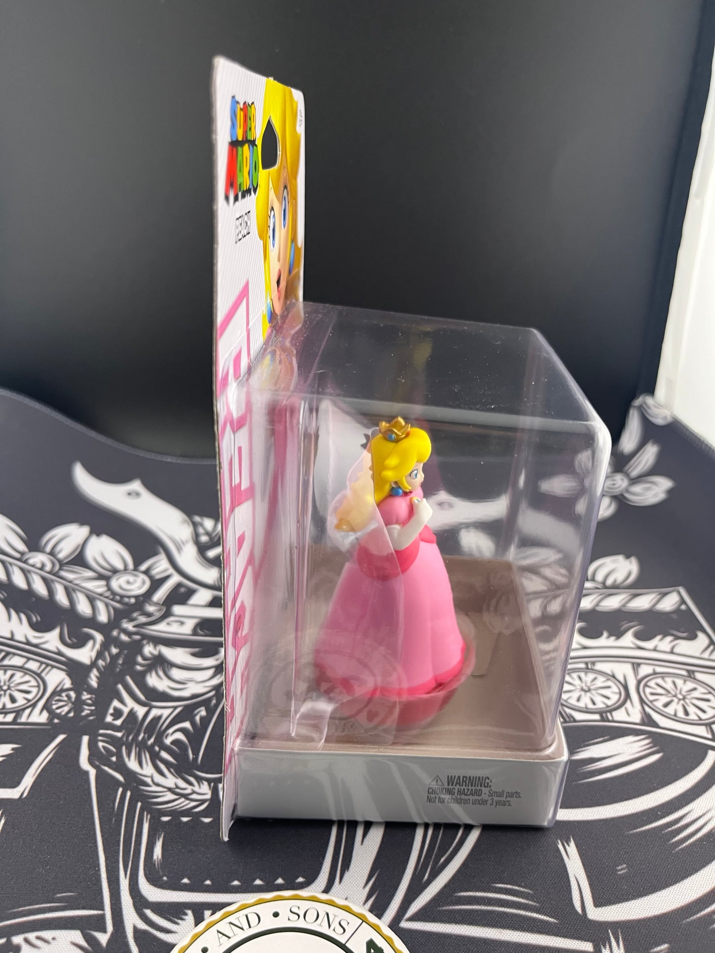 Peach Super Mario Amiibo