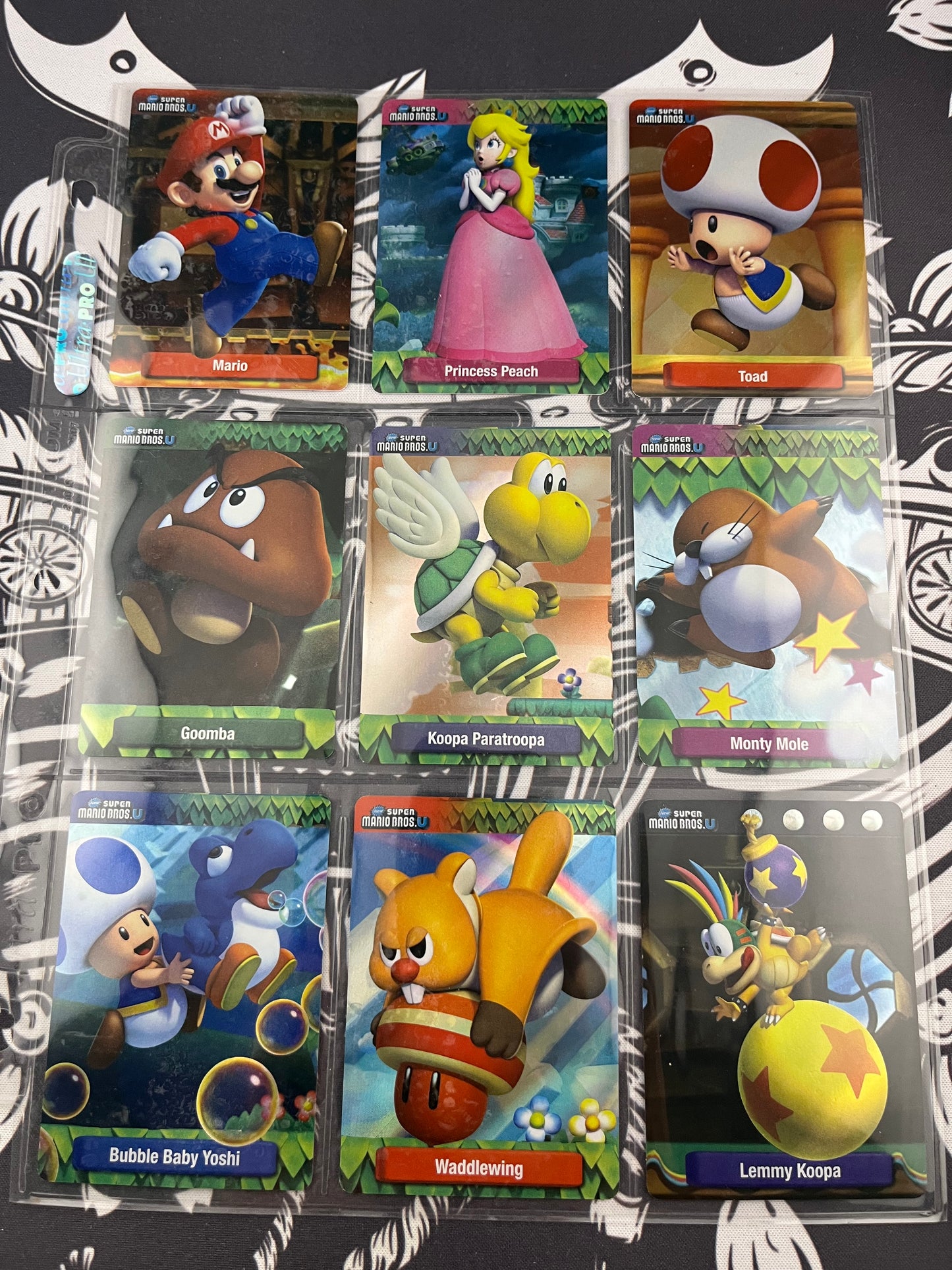 16 Super Mario Bros U Foil Cards