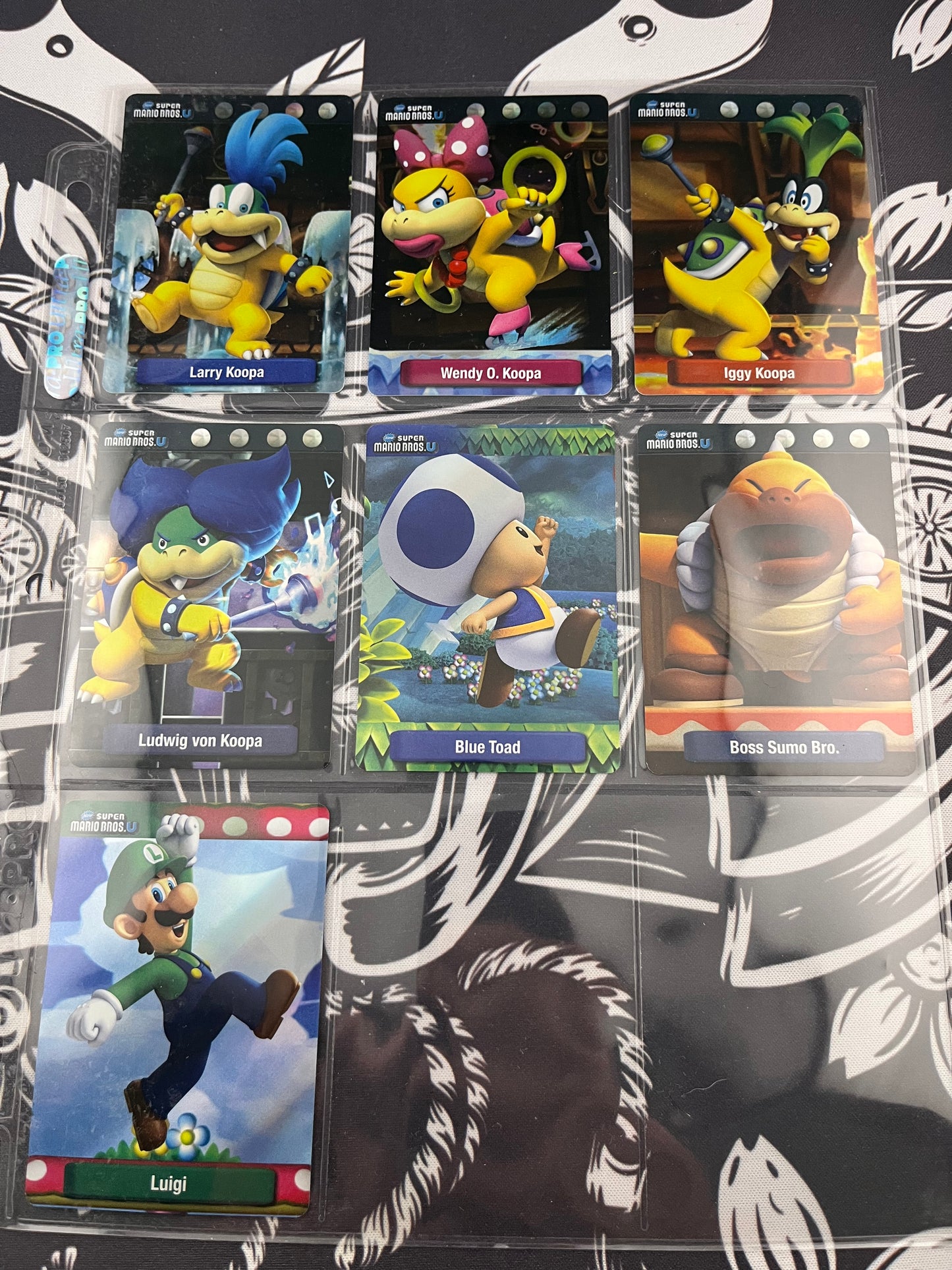 16 Super Mario Bros U Foil Cards